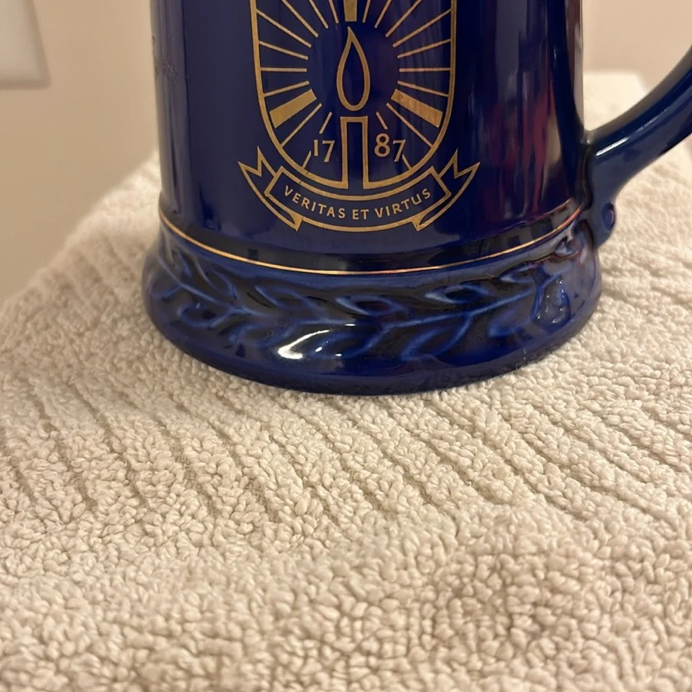 University of Pittsburgh Pitt Panthers Blue Ceramic Stein Gold Lettering 20 oz